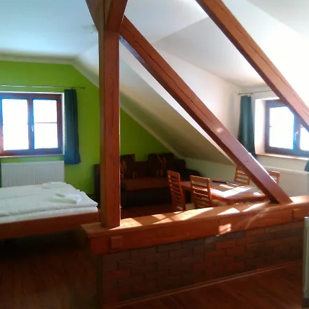Planicka Casa de hóspedes 3*