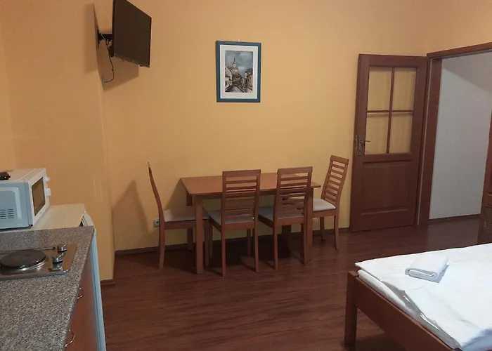 게스트하우스 Planicka 3*
